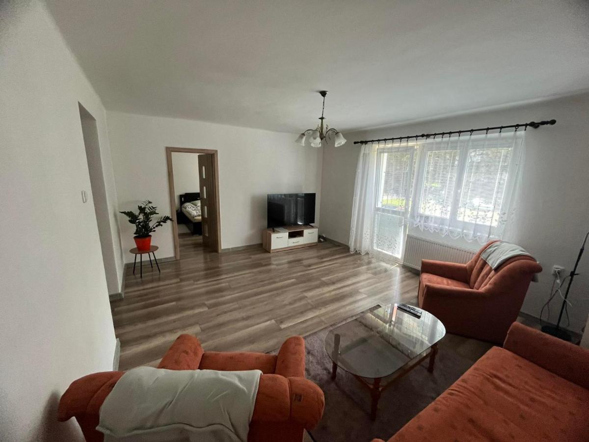 Flat In The Heart Of Liptovsky Mikulas Apartment Bagian luar foto